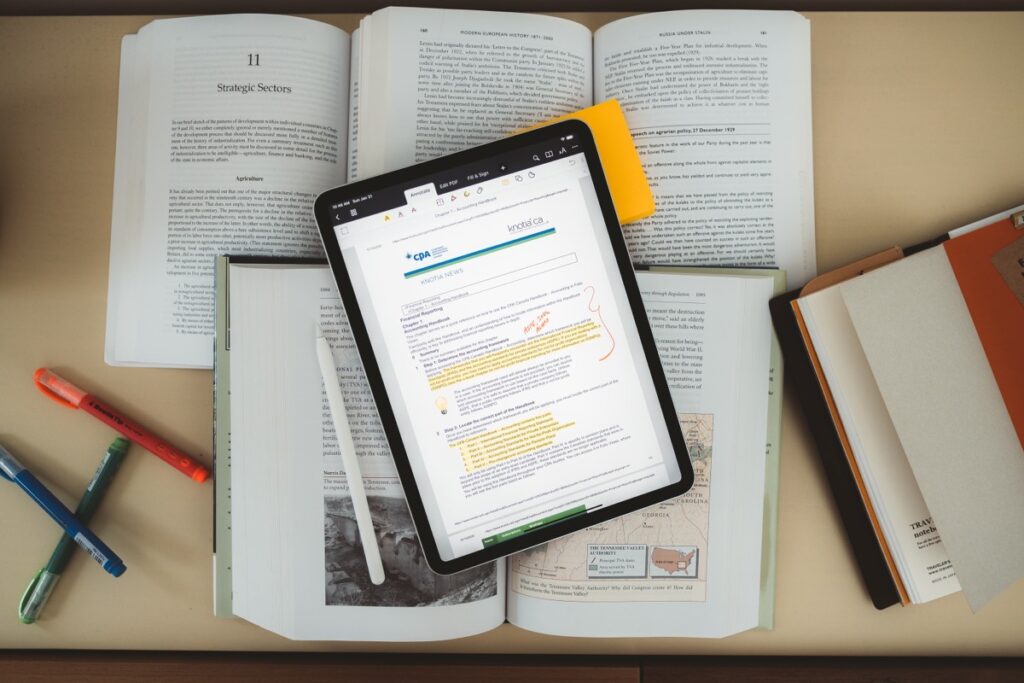 iPad-For-Study-Hero-8-1024x683 Kindle vs iPad for reading - Which one is the Best in 2023?