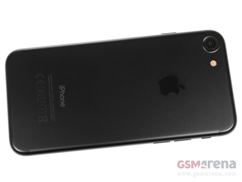 deesgon iPhone 6s vs iPhone 7 - Which is the Best Super-Budget iPhone in 2023?