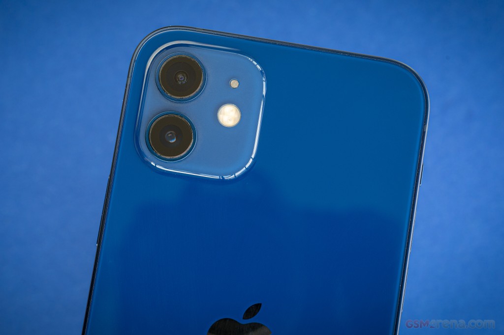 12-camera iPhone XS vs iPhone 12 - The Best 2024 Comparison