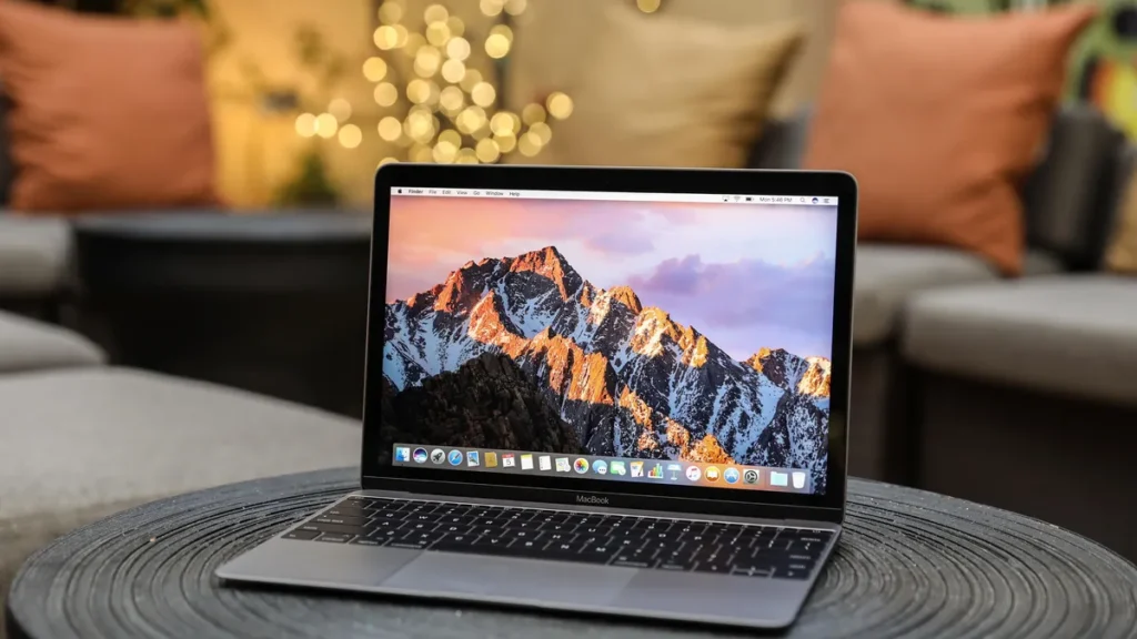 apple-macbook-pro-12-inch-2017-4181-1024x576 The Best laptop for Data Science (Students) in 2024 - Full Guide