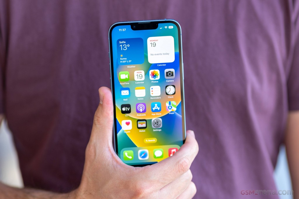 display-14 iPhone 11 vs iPhone 14 - Which is the Best in 2024?