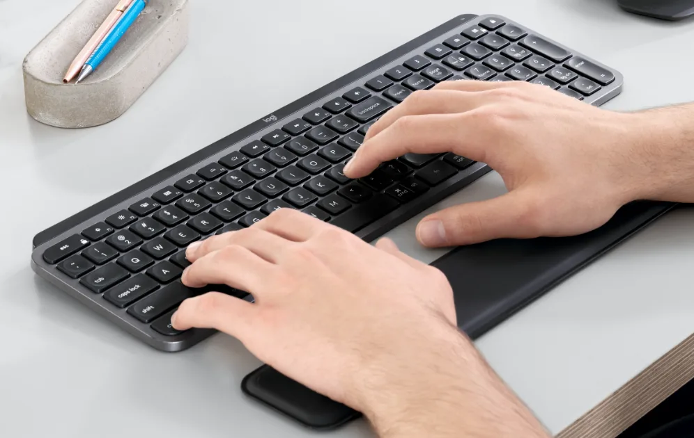 mx-palm-rest-twitter-image The 5 Best Keyboard for Typing - Full 2024 guide