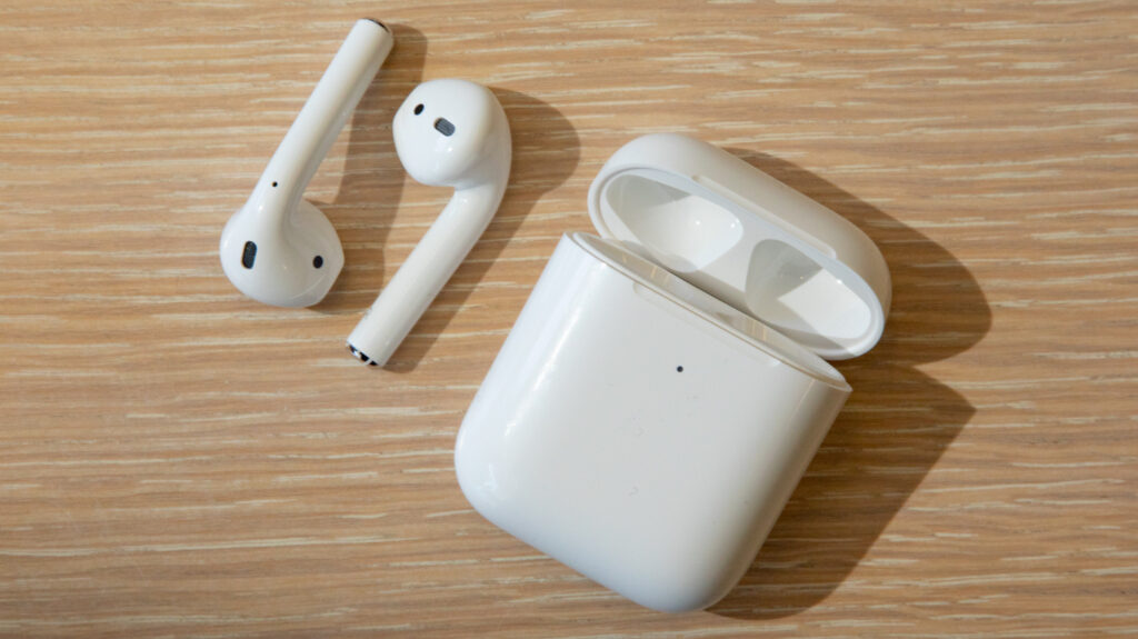 GaiRBeuWXEQELwqSr4XUR-1024x575 How to Connect Airpods in 2024 - Here are The Best Methods to Connect to All Devices